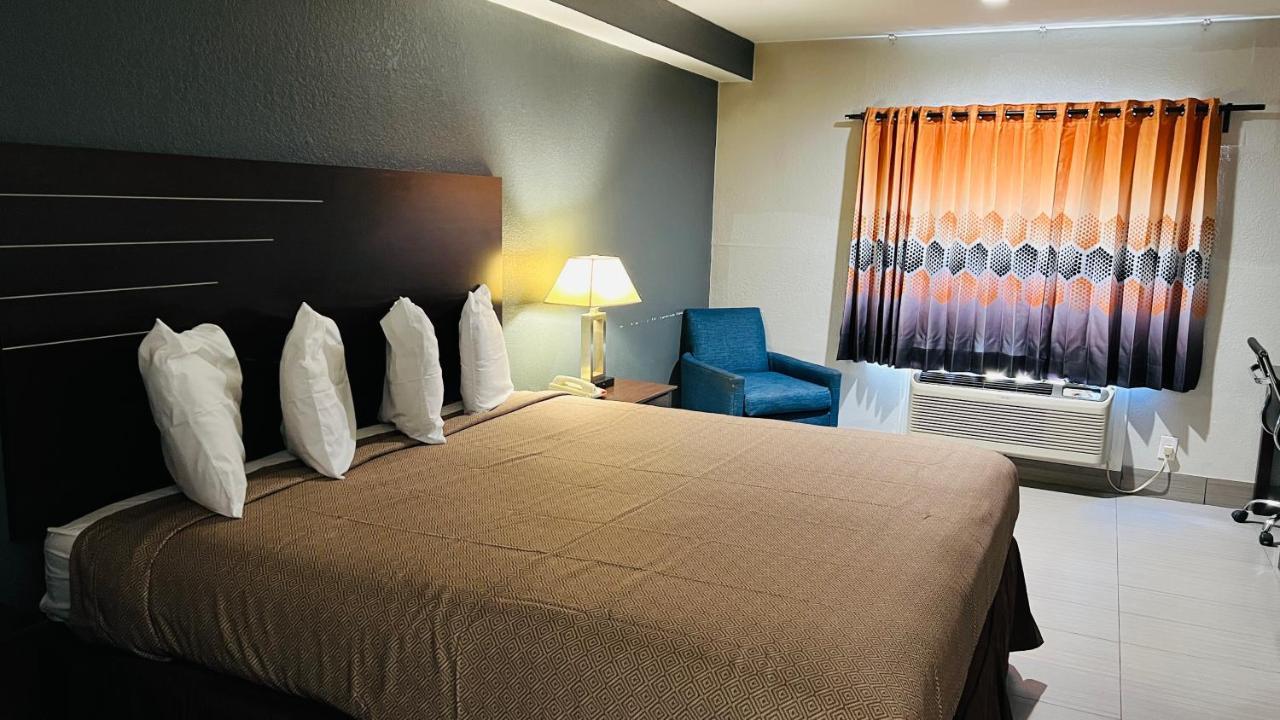 Regency Inn & Suits Houston Esterno foto
